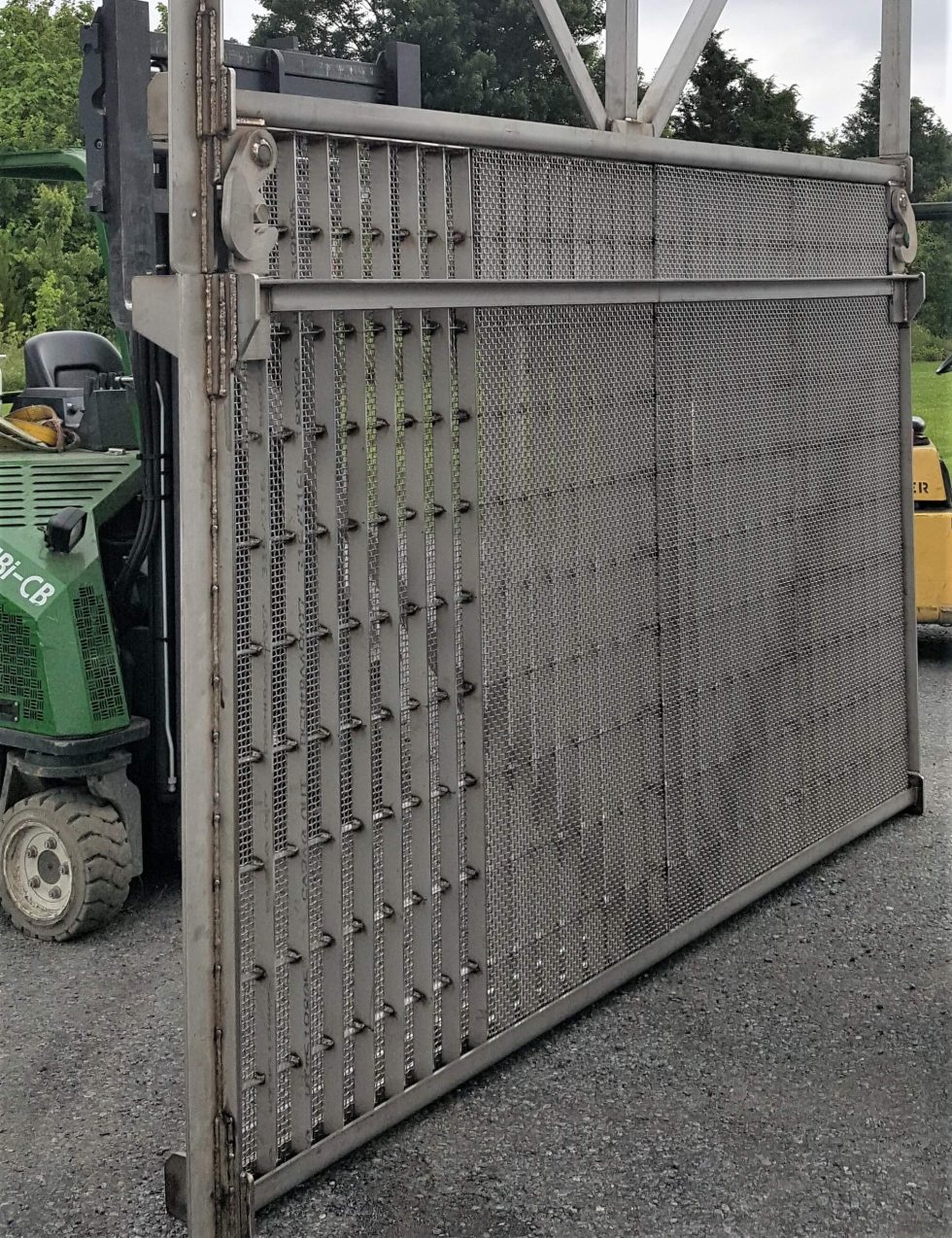 Trash Racks & Bar Screens | Water Screen Systems